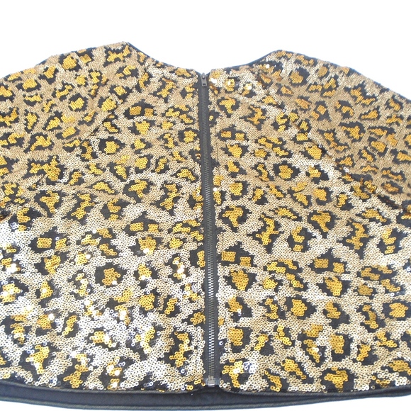 LEOPARD SEQUIN CROP TOP - Picture 4 of 4